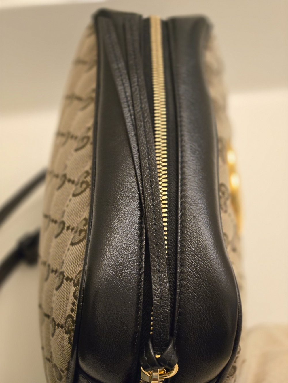 Gucci GG Marmont Beige Black Crossbody Bag - Picture 9 of 9